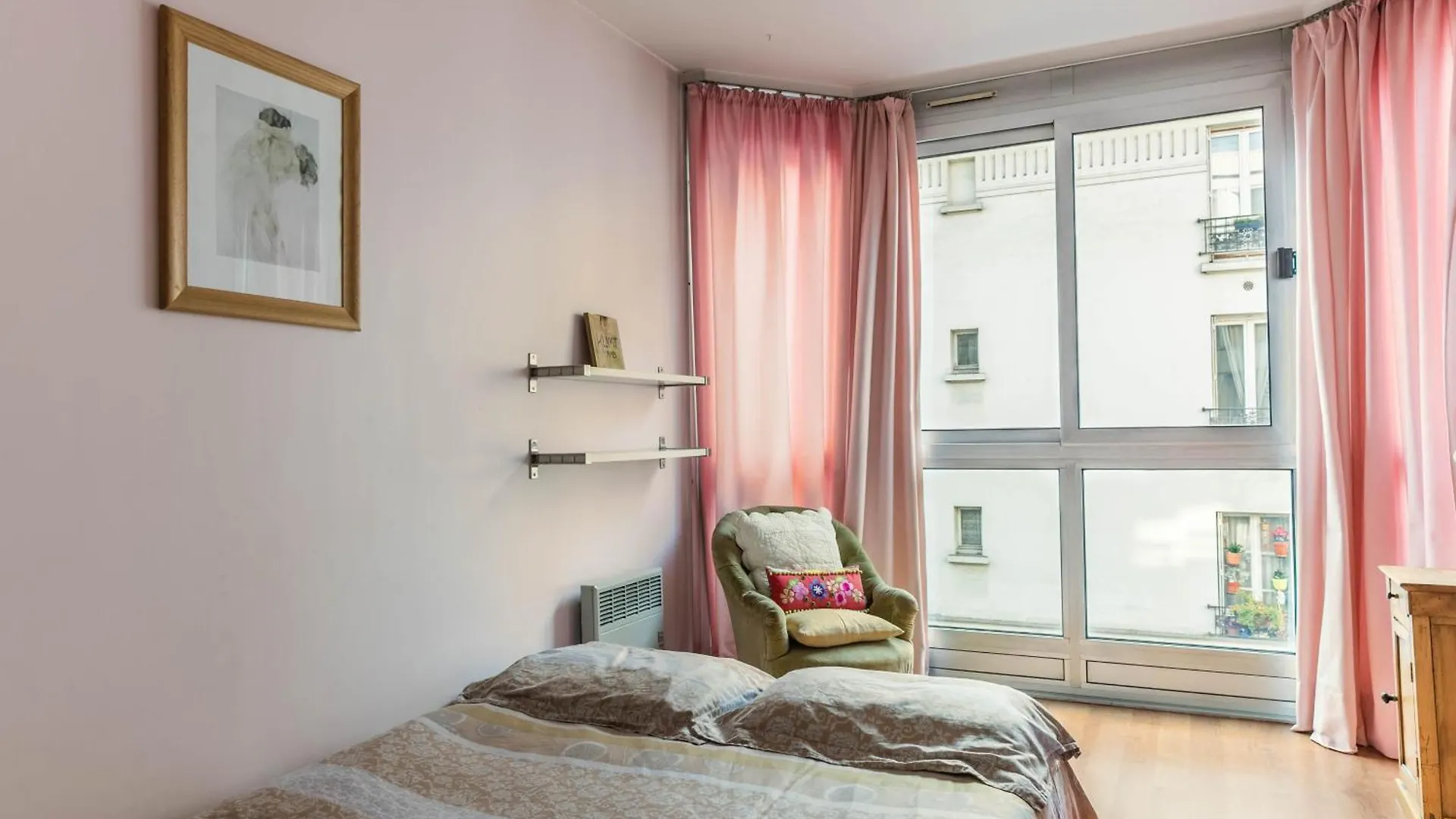 3 Rooms Quiet And Bright Paris 0*,  France
